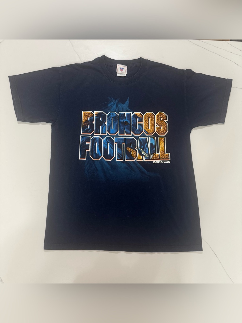 Vintage Denver Broncos Football T Shirt NFL Horse Graphic Black Med